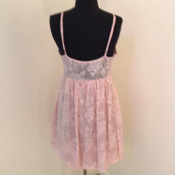 NWT! Tobi Size L Blush Dress With tie knot - Picture 3 of 8